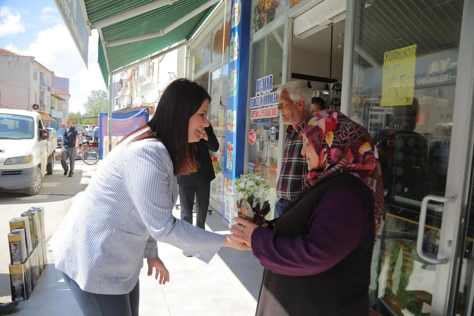 ANNELER GÜNÜ’NDE EDİRNE’NİN DÖRT BİR YANINDA VEFA VE DAYANIŞMA galeri görseli